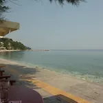 Maro Hotel