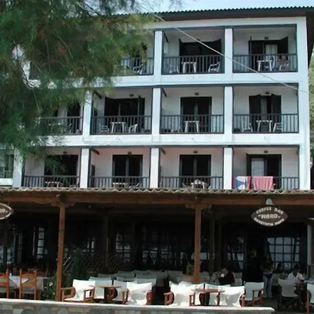 Hotel Maro