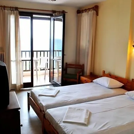 Maro Otel