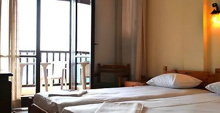 Maro Hotel