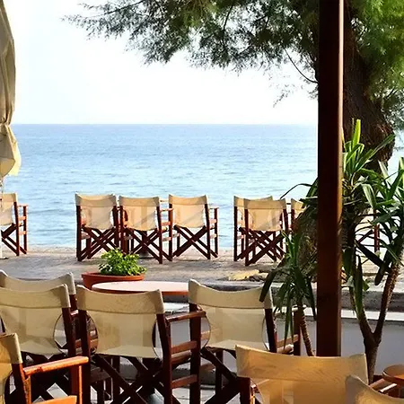 Maro Hotel