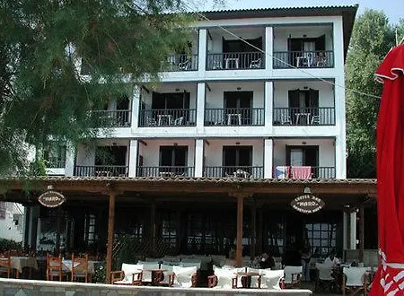 Maro Hotel 3*