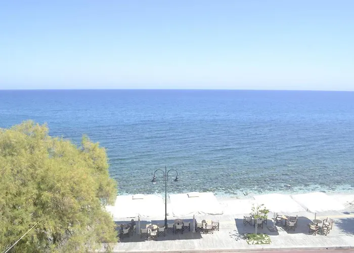 Ξενοδοχείο Maro 3*