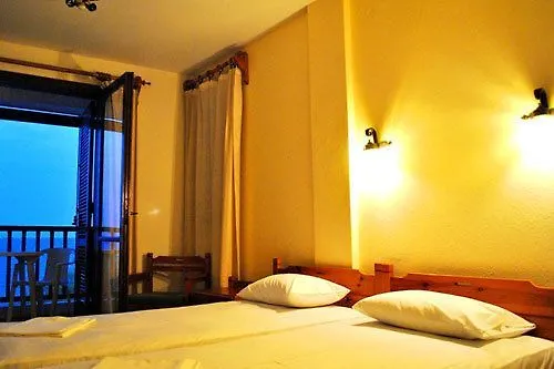 Maro Άγιος Ιωάννης